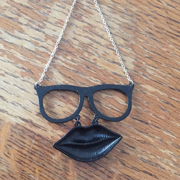 Necklace - Picture 5 of 5